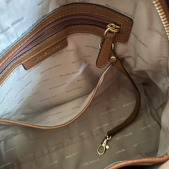 Michael Kors small satchel - Picture 2 of 4